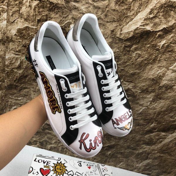 2020i new trend leather party casual shoes trend outdoor men and women sports shoes graffiti wild couple shoes, size 35-45, Black
2020i new trend leather party casual shoes trend outdoor men and women sports shoes graffiti wild couple shoes, size 35-45, Black