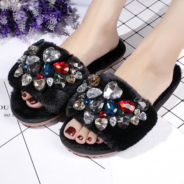 2020 women black crystal house slippers women winter indoor slippers woman slip on flats slides female faux fur
2020 women black crystal house slippers women winter indoor slippers woman slip on flats slides female faux fur
