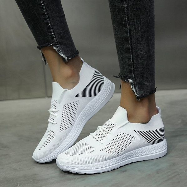 2020 net surface of hollow out breathable contracted sponge flat round head leisure cross-border single shoes wholesale, Black
2020 net surface of hollow out breathable contracted sponge flat round head leisure cross-border single shoes wholesale, Black