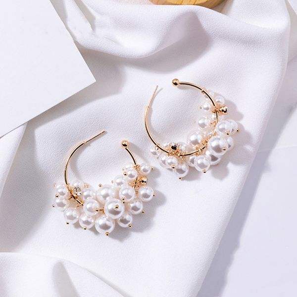 dominated 2020 korean metal circle crystal pearls drop earrings women beautifully contracted classic style earrings, Silver
dominated 2020 korean metal circle crystal pearls drop earrings women beautifully contracted classic style earrings, Silver