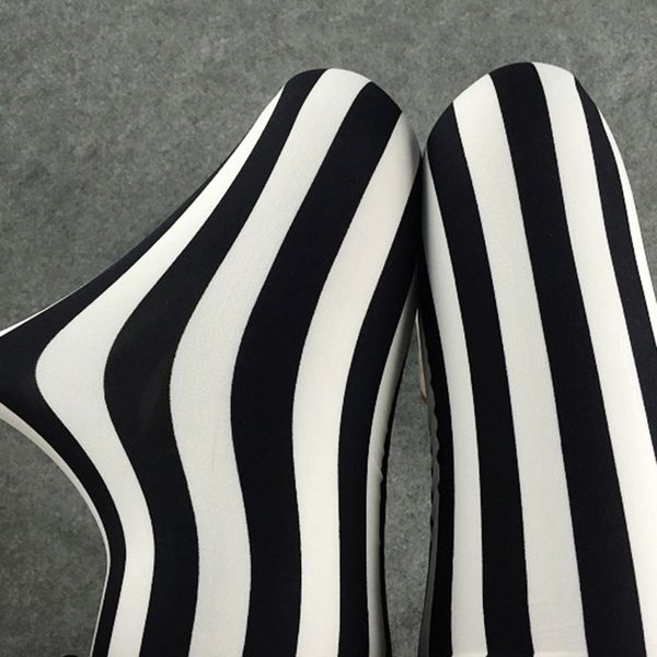 black and white vertical striped printed women leggings fashion casual elasticity mid calf broadcloth pant female fitnes legging
black and white vertical striped printed women leggings fashion casual elasticity mid calf broadcloth pant female fitnes legging