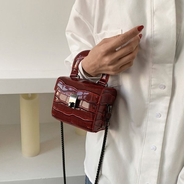 мини цепи crossbody сумки для женщин 2020 новое качество pu кожи плеча сумки lady travel сумки и кошельки
мини цепи crossbody сумки для женщин 2020 новое качество pu кожи плеча сумки lady travel сумки и кошельки
