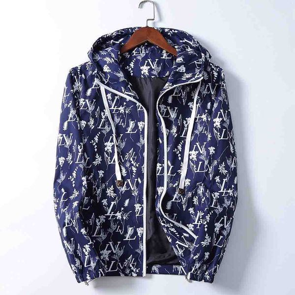 all new Italy Mens Jacket Medusa Design Jacket Long Sleeve Zipper Hooded Jackets Men Fashion Floral Pattern Print Outdoor Streetwear Windbr
all new Italy Mens Jacket Medusa Design Jacket Long Sleeve Zipper Hooded Jackets Men Fashion Floral Pattern Print Outdoor Streetwear Windbr