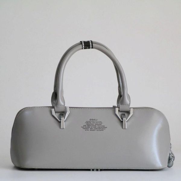 brand long black women shell bag\handbags leather fashion elegent female tote bag designer pillow bag umbrella bridal
brand long black women shell bag\handbags leather fashion elegent female tote bag designer pillow bag umbrella bridal