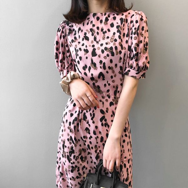 ebaihui 2021 summer new korean style dress female french slim waist elegant loose party long leopard empire dress vestidos 20060, Black;gray
ebaihui 2021 summer new korean style dress female french slim waist elegant loose party long leopard empire dress vestidos 20060, Black;gray