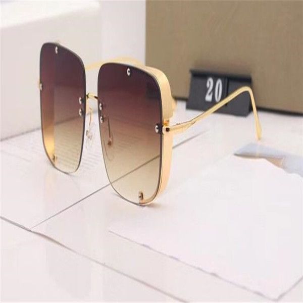 with box 2020 men and women driving hd big frame gradient sunglasses resin lens 5 colors optional casual sunglasses do 20 latest, White;black
with box 2020 men and women driving hd big frame gradient sunglasses resin lens 5 colors optional casual sunglasses do 20 latest, White;black