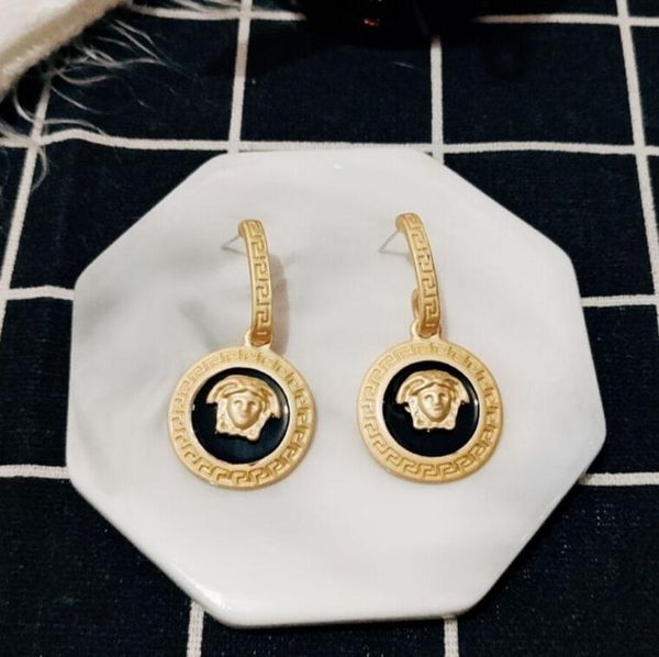 european and american baroque style catwalk personality gold plated human earrings female earrings personality earrings, Golden;silver
european and american baroque style catwalk personality gold plated human earrings female earrings personality earrings, Golden;silver
