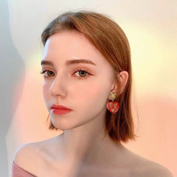 designer luxury earrings with red heart studs brass color retaining label fashion temperament earring ff 2072103b, Golden
designer luxury earrings with red heart studs brass color retaining label fashion temperament earring ff 2072103b, Golden