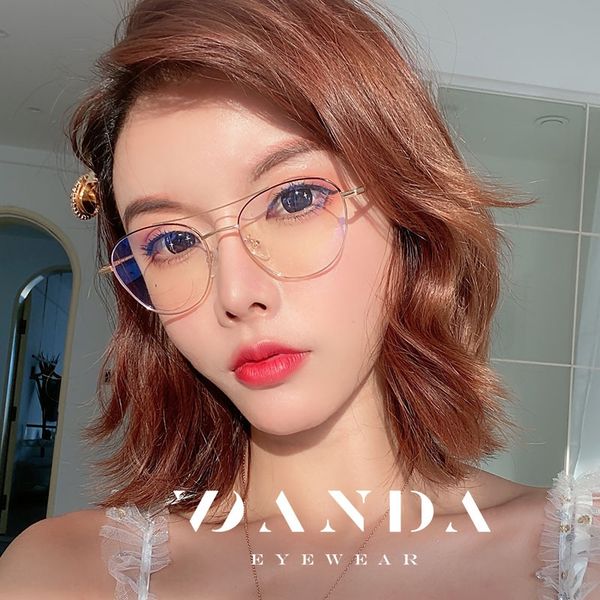 2116 new men's anti-blue mirror metal round frame plain mirror women's art computer glasses computer glasses, Silver
2116 new men's anti-blue mirror metal round frame plain mirror women's art computer glasses computer glasses, Silver