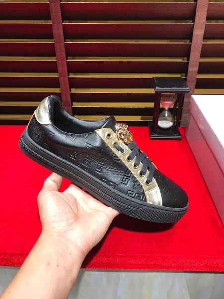 2020-2019p new spring trend casual sports men's shoes leather strap flat bottom versatile shoes, original packaging shoe box, size: 38
2020-2019p new spring trend casual sports men's shoes leather strap flat bottom versatile shoes, original packaging shoe box, size: 38