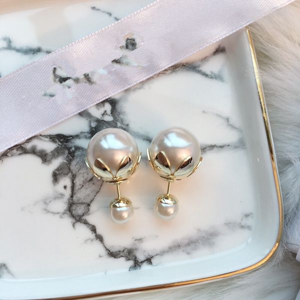 d big and small pearl sunflower earrings 925 silver needle female earring accessories high version anti-allergy, White
d big and small pearl sunflower earrings 925 silver needle female earring accessories high version anti-allergy, White