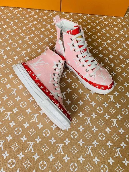 new1 luxury ladies casual shoes fashion breathable wild sneakers high to help comfortable women's shoes original box packaging, Black 
new1 luxury ladies casual shoes fashion breathable wild sneakers high to help comfortable women's shoes original box packaging, Black