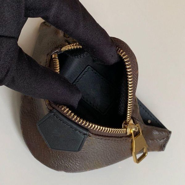 2020 new fashion mini waist bags women men handbags purses canvas genuine leather handcuff bag mini coin purses ing
2020 new fashion mini waist bags women men handbags purses canvas genuine leather handcuff bag mini coin purses ing