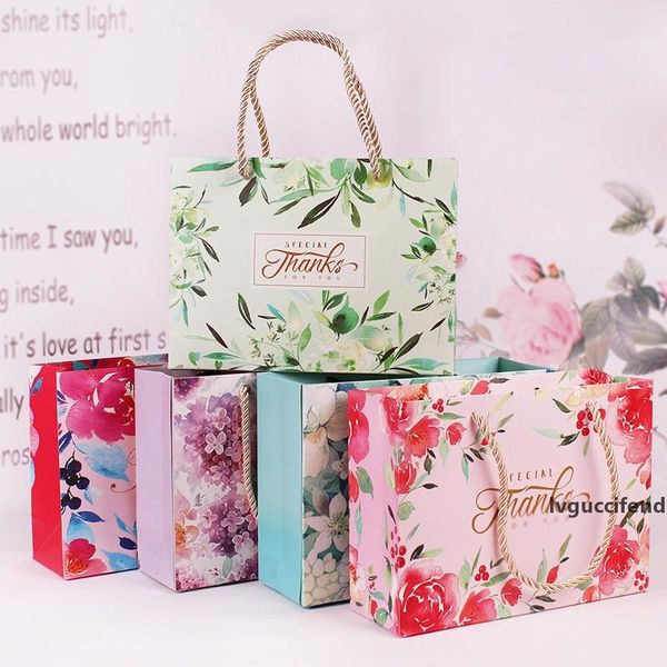 paper bag with handles 21x15.5x7cm diy multifunction festival gift bags wedding party gift storage cases tablewares lx2391
paper bag with handles 21x15.5x7cm diy multifunction festival gift bags wedding party gift storage cases tablewares lx2391
