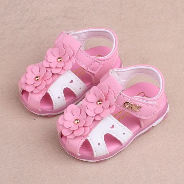 summer children's shoes baby girl's flashing koreansandals and children's shoes baby sandals batch 2086, Black;red
summer children's shoes baby girl's flashing koreansandals and children's shoes baby sandals batch 2086, Black;red