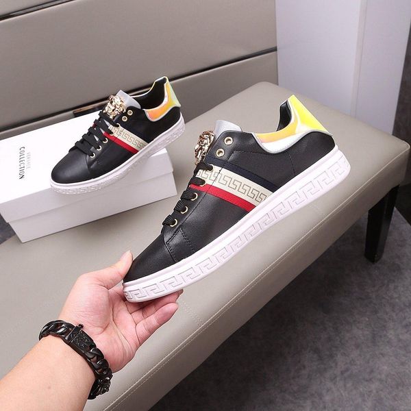 2020d high-end limited edition genuine leather low-comfortable casual men's sports shoes, stylish and comfortable flat shoes, size, Black
2020d high-end limited edition genuine leather low-comfortable casual men's sports shoes, stylish and comfortable flat shoes, size, Black