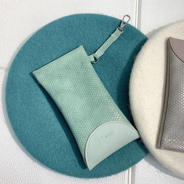 women's anti-pressure portable korean soft sunglasses leather cloth bag simple sunglasses portable high-end eye storage bag, Blue
women's anti-pressure portable korean soft sunglasses leather cloth bag simple sunglasses portable high-end eye storage bag, Blue