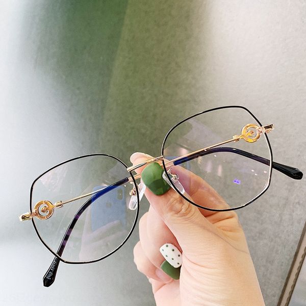 new metal frame creative irregular round glasses frame artistic myopia plain glasses female, Silver
new metal frame creative irregular round glasses frame artistic myopia plain glasses female, Silver