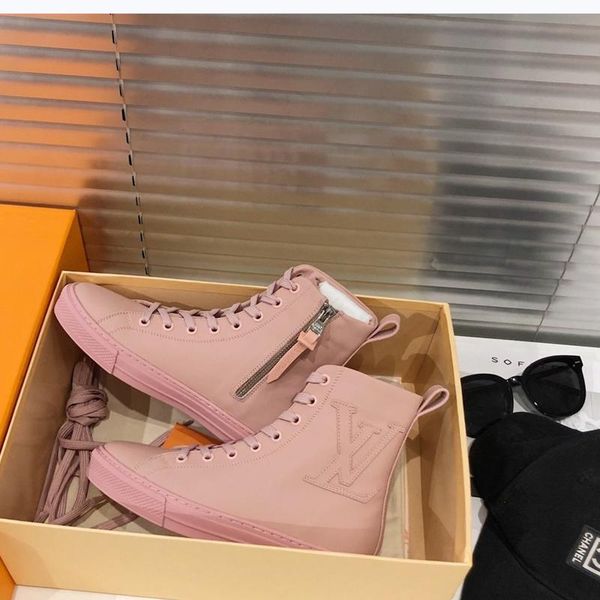 74 designer luxury female casual fashion shoes, outdoor casual travel shoes, fast delivery, original box, Black
74 designer luxury female casual fashion shoes, outdoor casual travel shoes, fast delivery, original box, Black