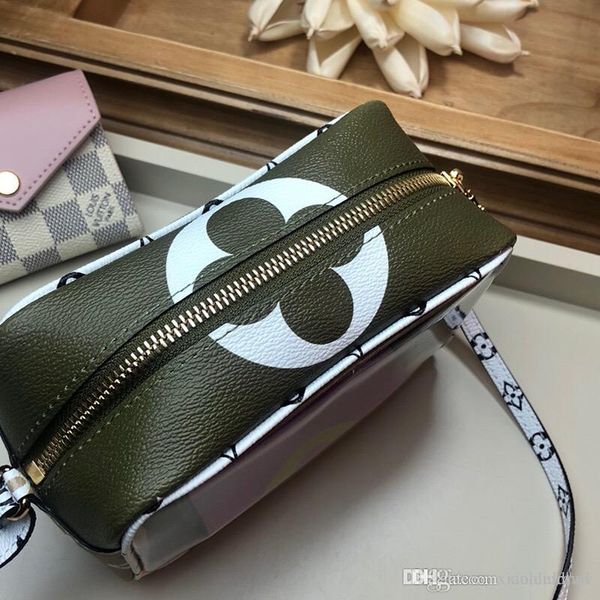 мода womenmen лучшие женские сумки на ремне сумка tote кошелек коммуникатор crossbody handbagt бумажник новый классический кошелек m67601 16, Black
мода womenmen лучшие женские сумки на ремне сумка tote кошелек коммуникатор crossbody handbagt бумажник новый классический кошелек m67601 16, Black