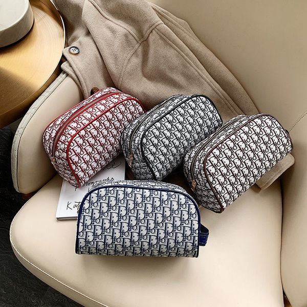 высочайшее качество роскошь дизайнер сумки кошелек женщин бренда косметички туалетных сумки кошелек макияж сумка свободного судоходства
высочайшее качество роскошь дизайнер сумки кошелек женщин бренда косметички туалетных сумки кошелек макияж сумка свободного судоходства