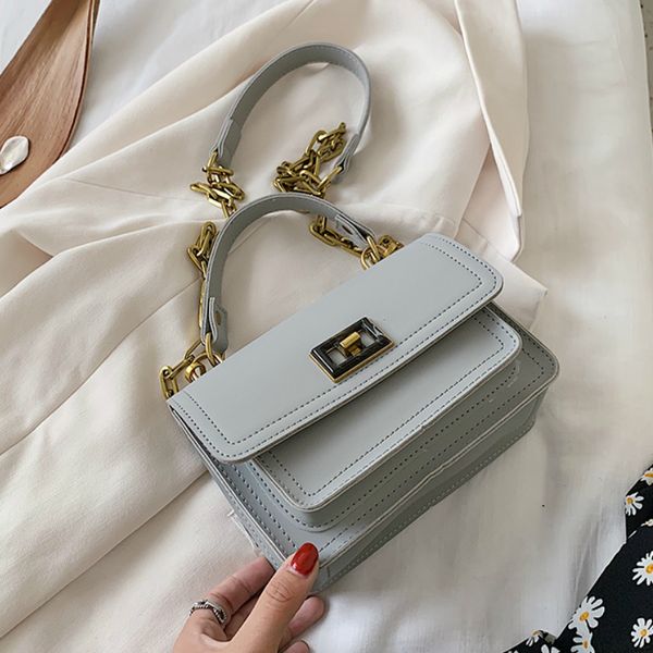 кожа pu chain design crossbody сумка женщина малой цепь сумка малый мешок руки дама дизайнер вечерние сумки с ручкой
кожа pu chain design crossbody сумка женщина малой цепь сумка малый мешок руки дама дизайнер вечерние сумки с ручкой