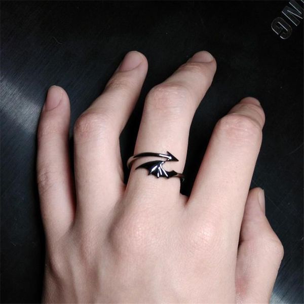 2018 new arrived punk flowers of evil devil ring little devil dragon gothic evil vampire rings open size charm halloween party jewelry
2018 new arrived punk flowers of evil devil ring little devil dragon gothic evil vampire rings open size charm halloween party jewelry