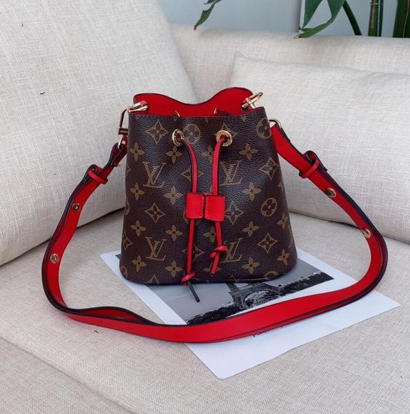 2020 designer famous handbags louìs vuìttõn shoulder bags noé leather bucket bag women flower printing crossbody bag purse twist, Blue;gray
2020 designer famous handbags louìs vuìttõn shoulder bags noé leather bucket bag women flower printing crossbody bag purse twist, Blue;gray