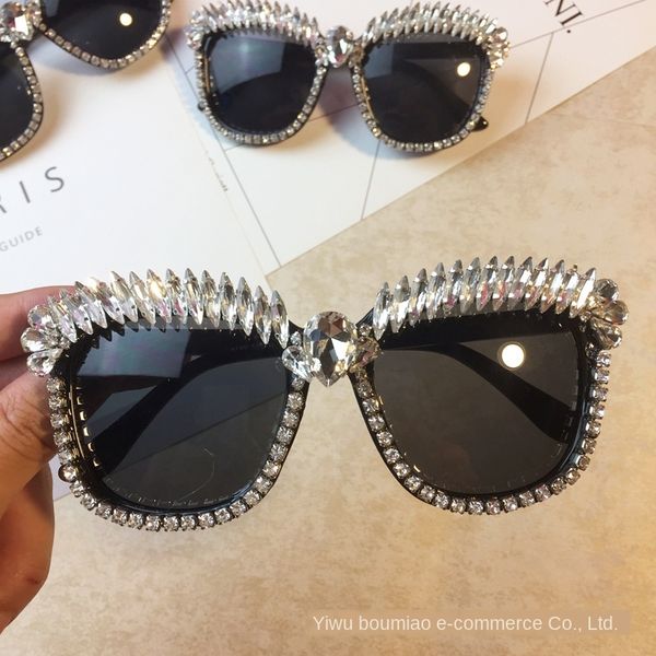 2020 new sun female exaggerated 2020 new sun diamond sun glasses female diamond sunglasses exaggerated, White;black
2020 new sun female exaggerated 2020 new sun diamond sun glasses female diamond sunglasses exaggerated, White;black