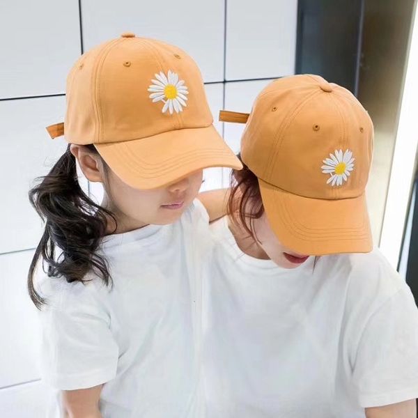 ins parent-child baseball hat embroidered hat gd fashion embroidery daisy baseball cap children's korean sunshade sports cap, Blue;gray
ins parent-child baseball hat embroidered hat gd fashion embroidery daisy baseball cap children's korean sunshade sports cap, Blue;gray