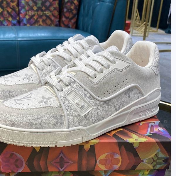 040 the high-quality men's casual sports shoes and outdoor casual shoes of the new brand designer, the original box size is 38-45, Black
040 the high-quality men's casual sports shoes and outdoor casual shoes of the new brand designer, the original box size is 38-45, Black