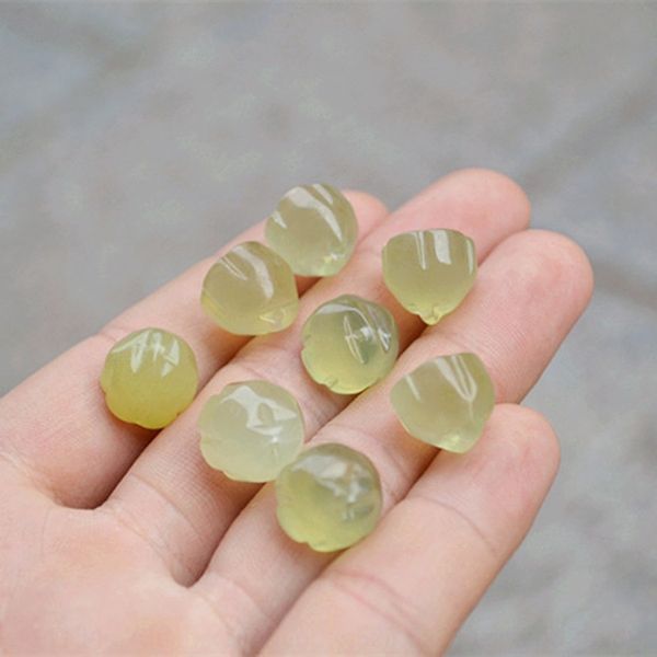 clhdb natural a goods xiuyu scattered pendant diy beads handmade carving lotus canopy diy jewelry accessories necklace pendant bracelet acce, Silver
clhdb natural a goods xiuyu scattered pendant diy beads handmade carving lotus canopy diy jewelry accessories necklace pendant bracelet acce, Silver