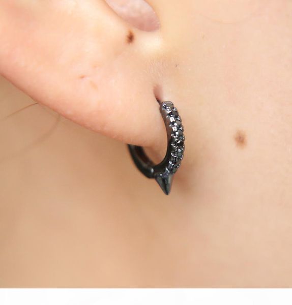 2017 новое приезжает 10мм круг huggie обручи 925 серебро 4 цвета микро проложить cz шип уникальный дизайн оптовой мини обруч серьги, Golden;silver
2017 новое приезжает 10мм круг huggie обручи 925 серебро 4 цвета микро проложить cz шип уникальный дизайн оптовой мини обруч серьги, Golden;silver