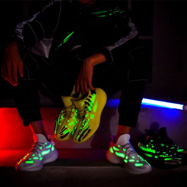 luminous sneakers running shoes men women's walking sports jogging shoes light breathable cushioning woven gym
luminous sneakers running shoes men women's walking sports jogging shoes light breathable cushioning woven gym