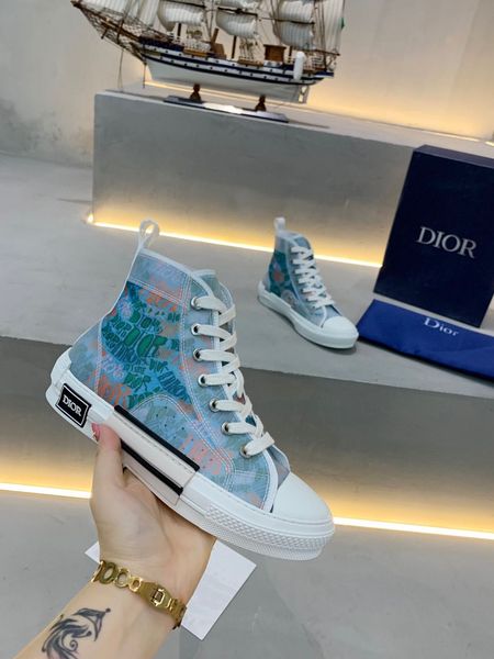20aw новой рекламы женской дизайнер high top повседневной обувь тренеры спортивные кроссовки dioss случайной обувь девушка подарок дорожка m
20aw новой рекламы женской дизайнер high top повседневной обувь тренеры спортивные кроссовки dioss случайной обувь девушка подарок дорожка m