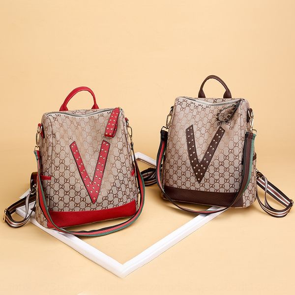 2020 season korean fashion women's bag large capacity backpack rivet contrast color single shoulder backpack women
2020 season korean fashion women's bag large capacity backpack rivet contrast color single shoulder backpack women