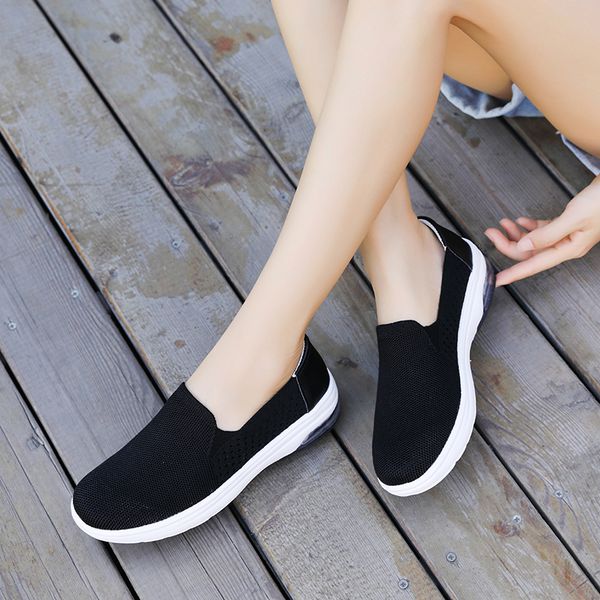 tenis feminino 2020 women tennis shoes sneakers breathable mesh soft light woman sport shoes for female walking jogging
tenis feminino 2020 women tennis shoes sneakers breathable mesh soft light woman sport shoes for female walking jogging