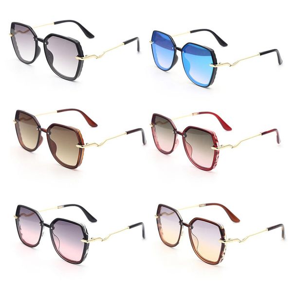 2020 new fashion women sunglasses female vintage luxury plastic brand designer sun glasses gift for girl friend for wife, White;black
2020 new fashion women sunglasses female vintage luxury plastic brand designer sun glasses gift for girl friend for wife, White;black