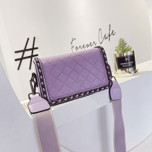 2020 new one- messenger shoulder bag fashionable woven women's bag shoulder strap, White
2020 new one- messenger shoulder bag fashionable woven women's bag shoulder strap, White