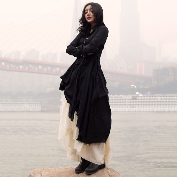 2020 new autumn winter lapel long sleeve black loose hem irregular pleated bandage two piece dress women fashion, Black;gray
2020 new autumn winter lapel long sleeve black loose hem irregular pleated bandage two piece dress women fashion, Black;gray