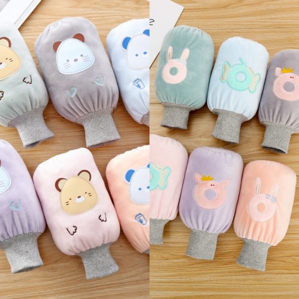 children's baby cute cartoon autumn and winter baby children's threaded luokou boys and girls small sleeve head sleeve, Black
children's baby cute cartoon autumn and winter baby children's threaded luokou boys and girls small sleeve head sleeve, Black