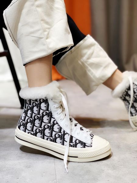 2020q fashion high-end letters plus velvet warm women's shoes, low to help comfortable casual shoes, fashion wild sports party shoes
2020q fashion high-end letters plus velvet warm women's shoes, low to help comfortable casual shoes, fashion wild sports party shoes