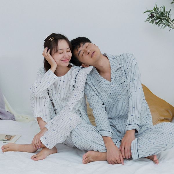 couple pajamas pajamaswomen's autumn cotton home wear gauze women's pajamas long sleeve suit japanese striped home wear cotton, Blue;red
couple pajamas pajamaswomen's autumn cotton home wear gauze women's pajamas long sleeve suit japanese striped home wear cotton, Blue;red
