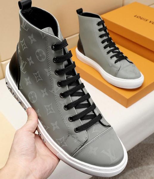 2020 mens shoes lace -up high lightweight breathable luxury outdoor walking cool street scarpe da uomo di lusso shoes sale
2020 mens shoes lace -up high lightweight breathable luxury outdoor walking cool street scarpe da uomo di lusso shoes sale