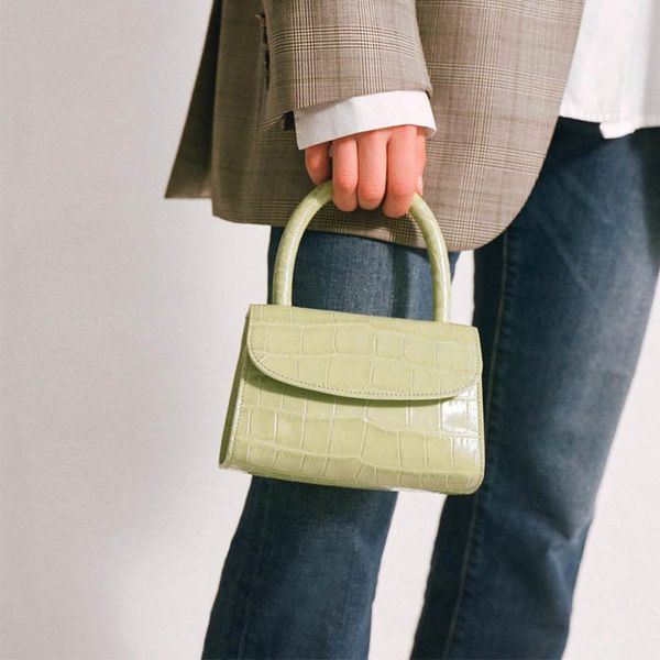 crocodile leather handbag for women 2019 stone grain cross-body shoulder bags vintage mini hobes fashion flap bag female a278
crocodile leather handbag for women 2019 stone grain cross-body shoulder bags vintage mini hobes fashion flap bag female a278