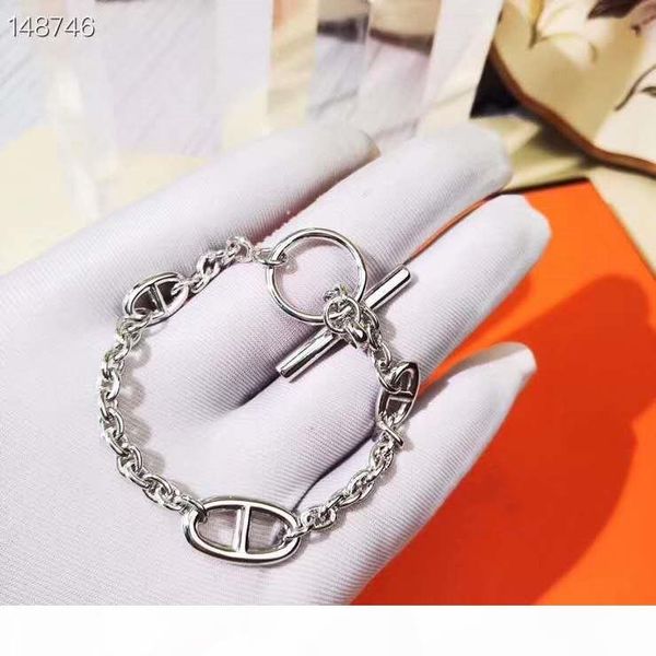 l american fashion new sub -gold bracelet luxury customized sub -gold plated 18k popular logo bracelet, Slivery;golden
l american fashion new sub -gold bracelet luxury customized sub -gold plated 18k popular logo bracelet, Slivery;golden