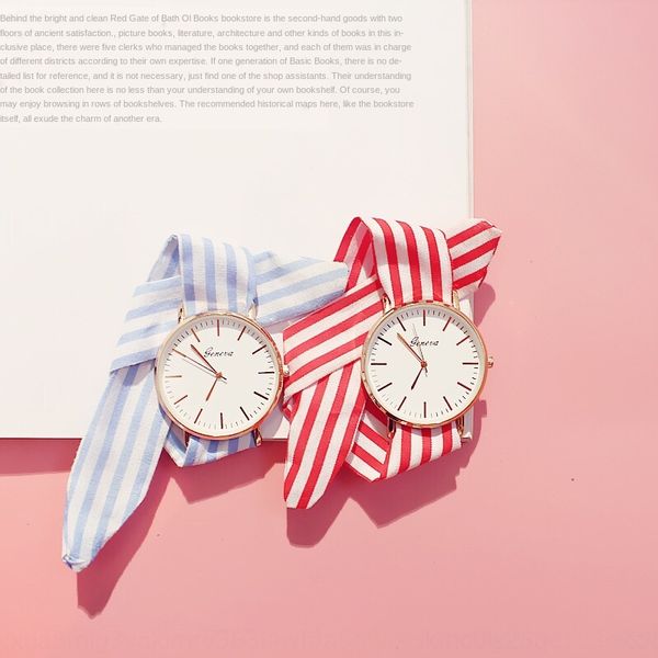 bandage female student korean style simple fashion style fresh and atmospheric junior high school student gift watch watch, Blue
bandage female student korean style simple fashion style fresh and atmospheric junior high school student gift watch watch, Blue