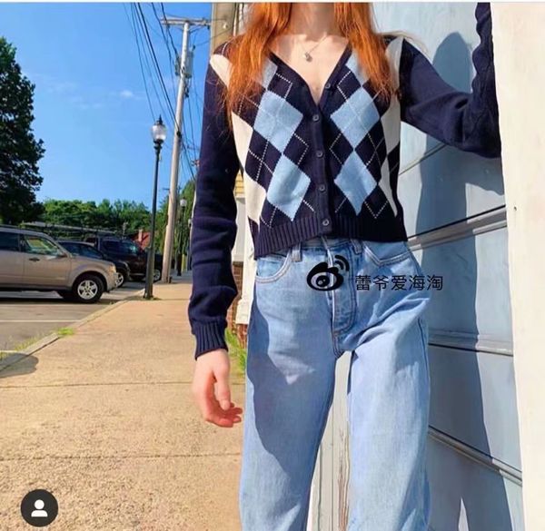 ins 2019 autumn new european and american retro rhombus color matching slim-fit front buckle v-neck knitted long-sleeved sweater cardigan fe, White;black
ins 2019 autumn new european and american retro rhombus color matching slim-fit front buckle v-neck knitted long-sleeved sweater cardigan fe, White;black