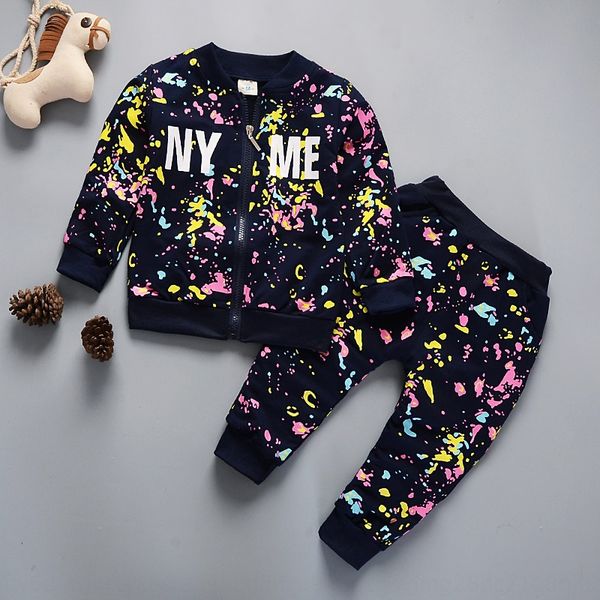wear suit new wear children's leisure children's sports boy autumn korean two-piece suit
wear suit new wear children's leisure children's sports boy autumn korean two-piece suit