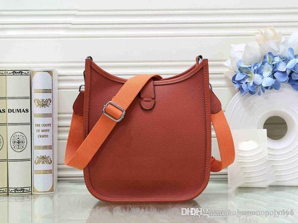 дизайнер роскошные сумки кошельки crossbody сумки lady сумки женщина плеча рук сумка сцепления обед totes
дизайнер роскошные сумки кошельки crossbody сумки lady сумки женщина плеча рук сумка сцепления обед totes